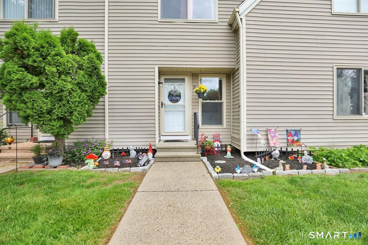 15 Cherokee Court Cromwell CT 06416