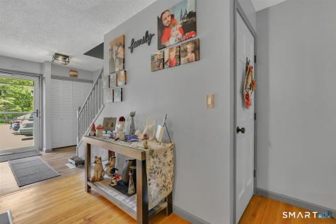 15 Cherokee Court Cromwell CT 06416