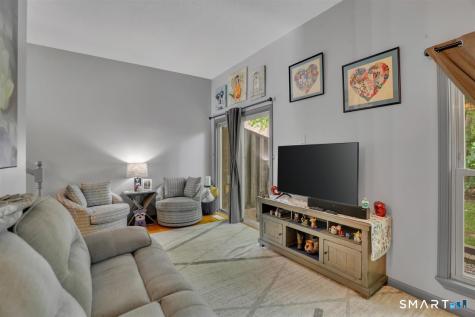 15 Cherokee Court Cromwell CT 06416