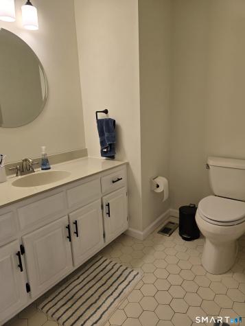 27 Crows Nest Lane Danbury CT 06810