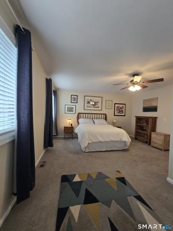 27 Crows Nest Lane Danbury CT 06810
