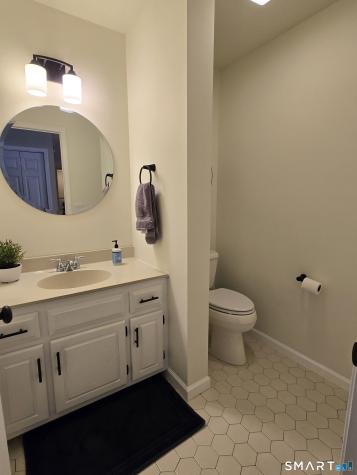 27 Crows Nest Lane Danbury CT 06810