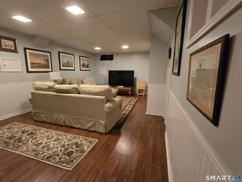 27 Crows Nest Lane Danbury CT 06810