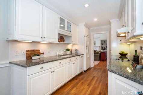 3 Shirecrest Avon CT 06001