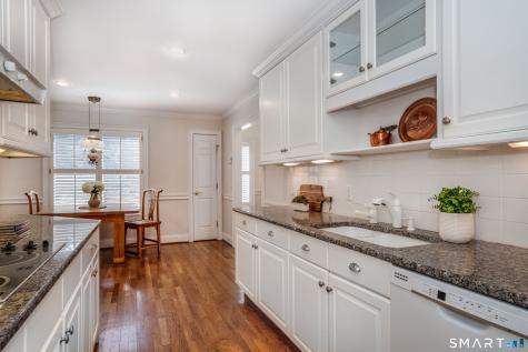 3 Shirecrest Avon CT 06001