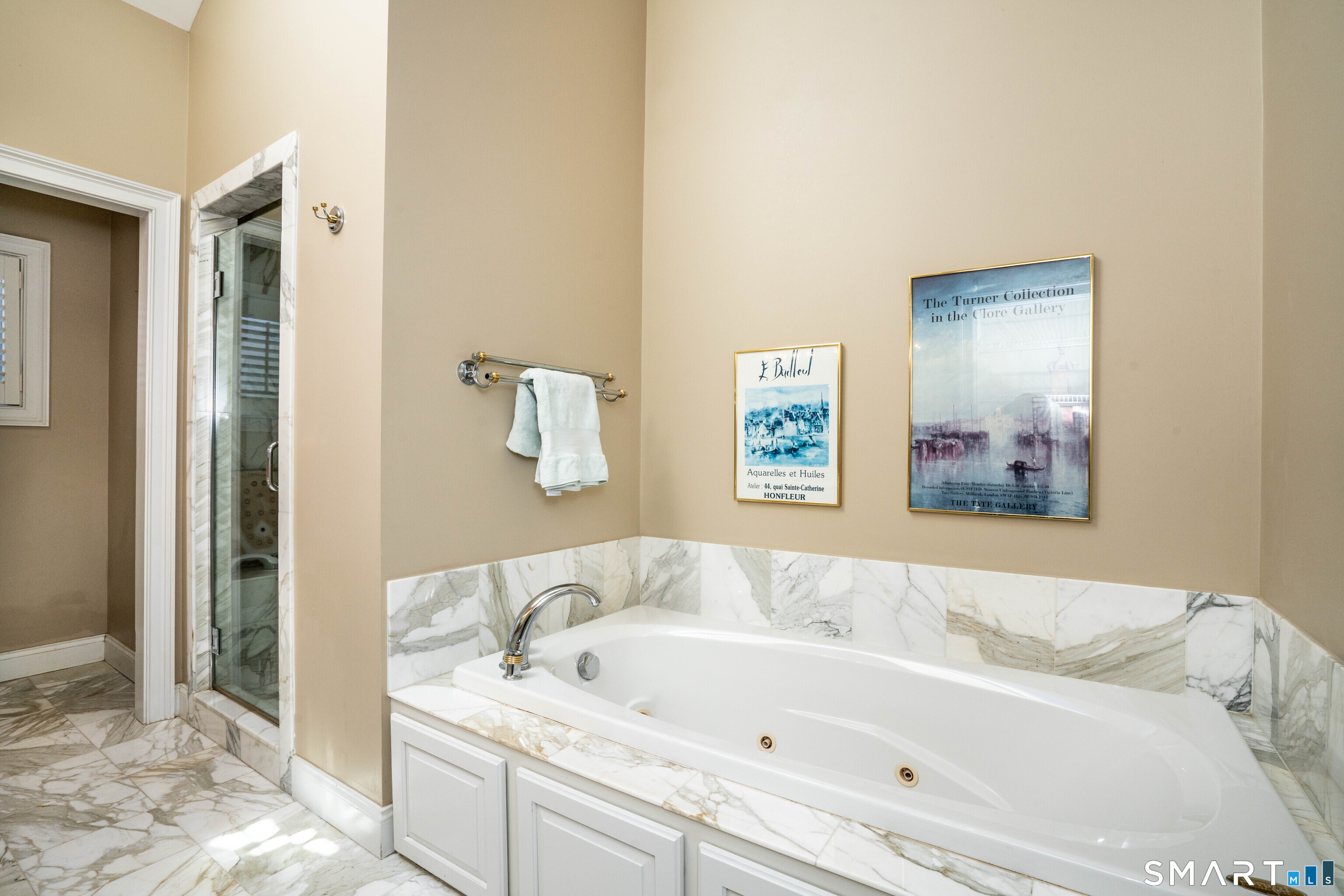3 Shirecrest Avon CT 06001