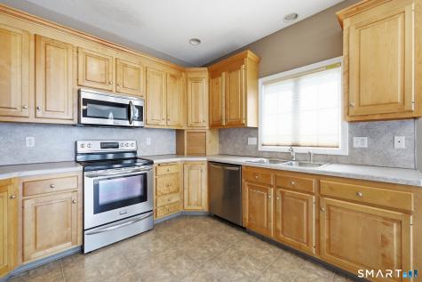 21 Merrigan Lane Windsor Locks CT 06096