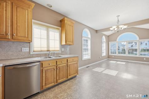 21 Merrigan Lane Windsor Locks CT 06096