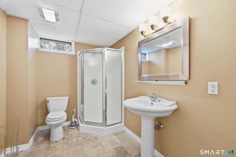 21 Merrigan Lane Windsor Locks CT 06096