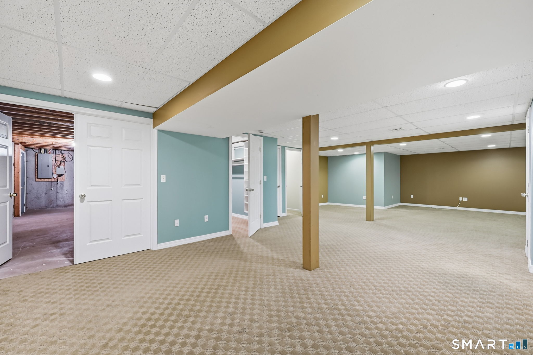 21 Merrigan Lane Windsor Locks CT 06096