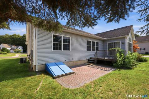 21 Merrigan Lane Windsor Locks CT 06096