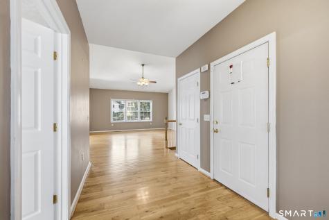 21 Merrigan Lane Windsor Locks CT 06096