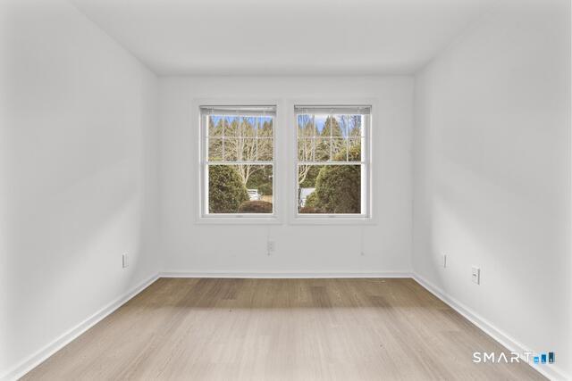 468 Main Street East Lyme CT 06357