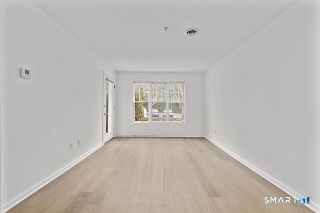 468 Main Street East Lyme CT 06357