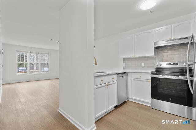 468 Main Street East Lyme CT 06357