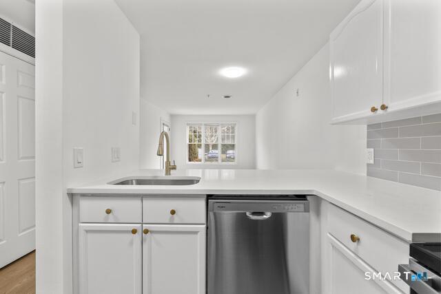 468 Main Street East Lyme CT 06357