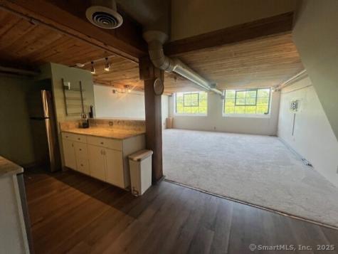 68 Thermos Avenue Norwich CT 06360