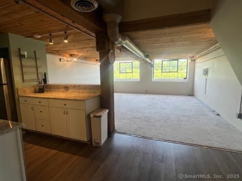 68 Thermos Avenue Norwich CT 06360