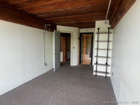 68 Thermos Avenue Norwich CT 06360