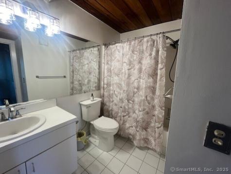 68 Thermos Avenue Norwich CT 06360