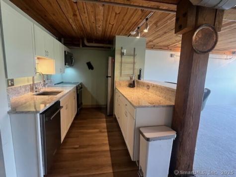 68 Thermos Avenue Norwich CT 06360