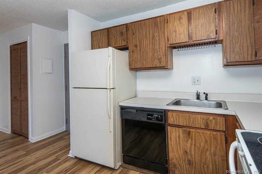 1323 Harbor View Drive Rocky Hill CT 06067