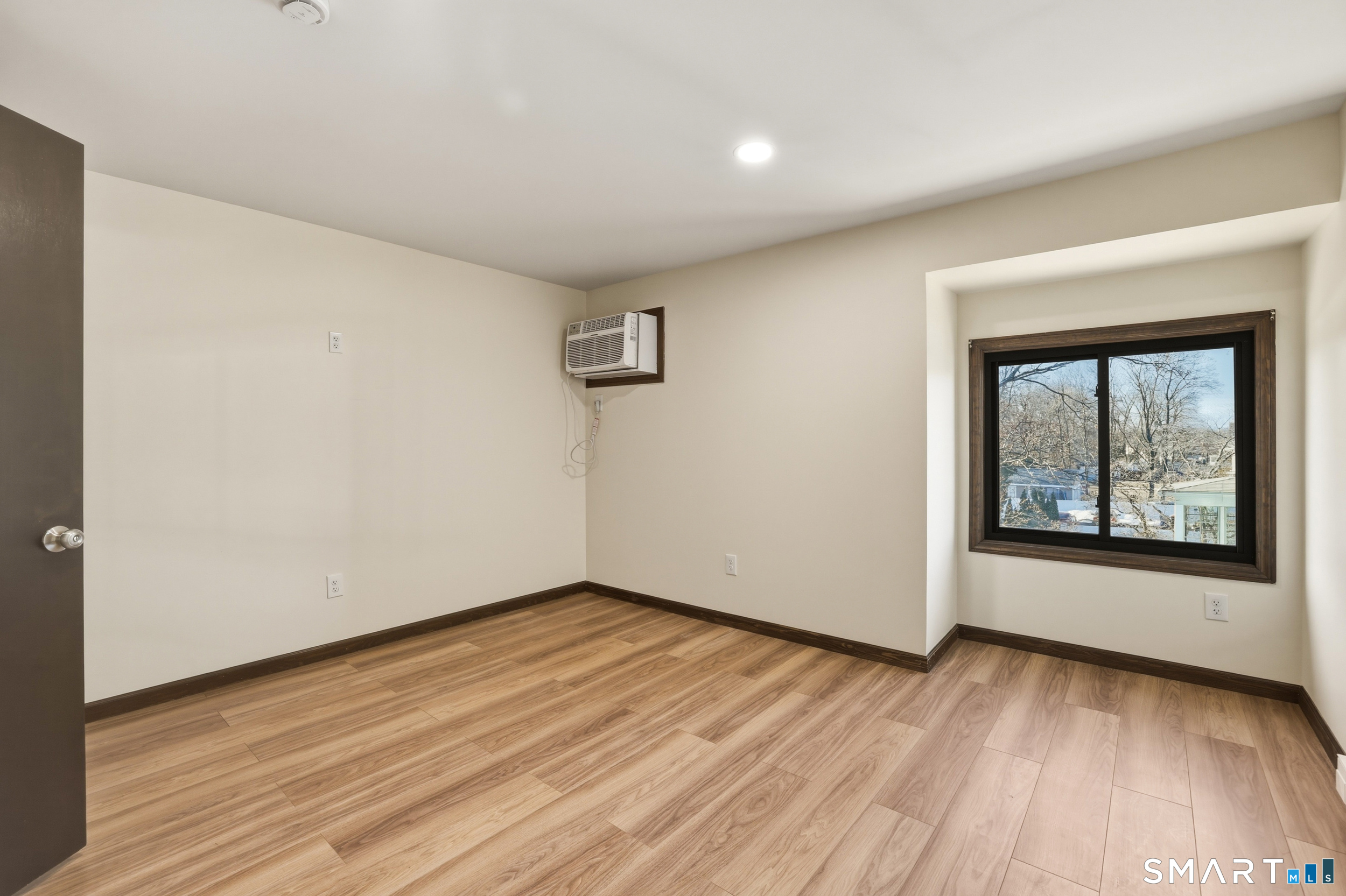 275 Broad Street Meriden CT 06450