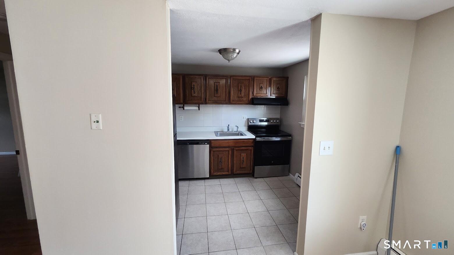 438 Blackstone Village Meriden CT 06450