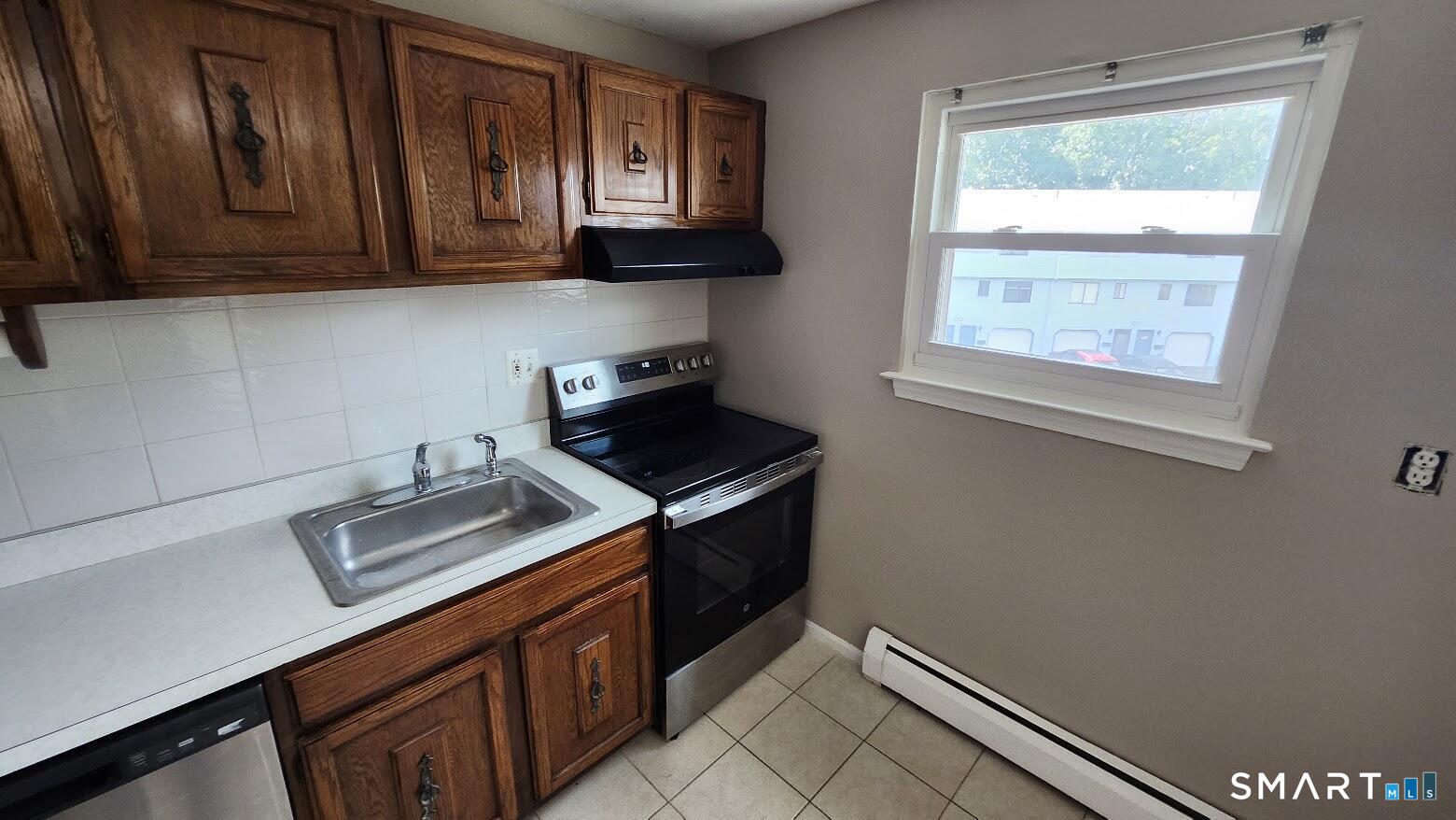438 Blackstone Village Meriden CT 06450