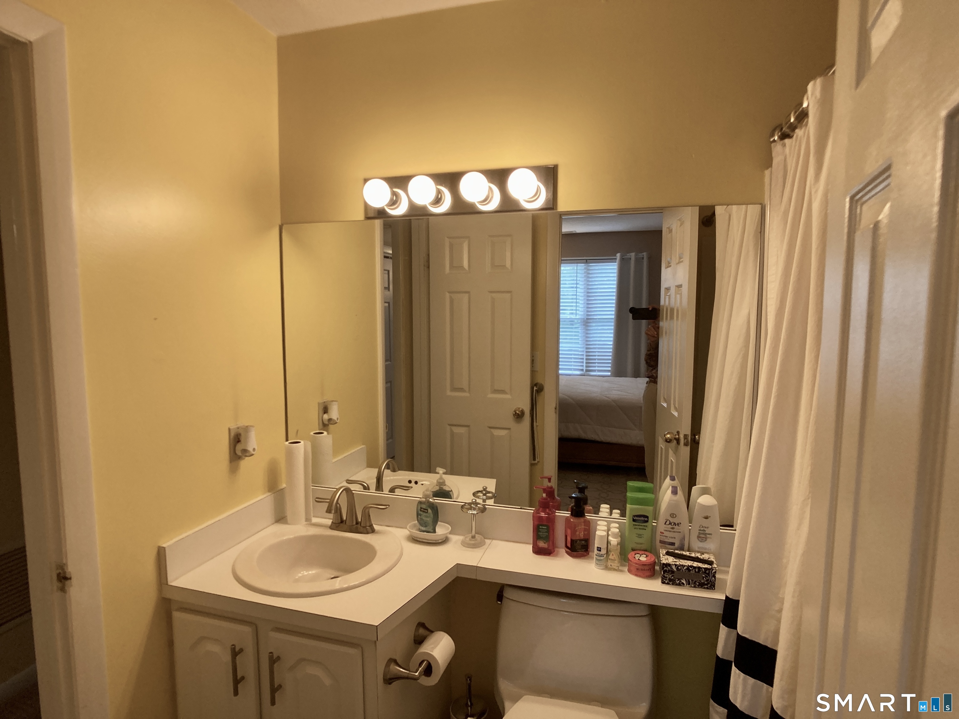 102 Country Club Court Rocky Hill CT 06067