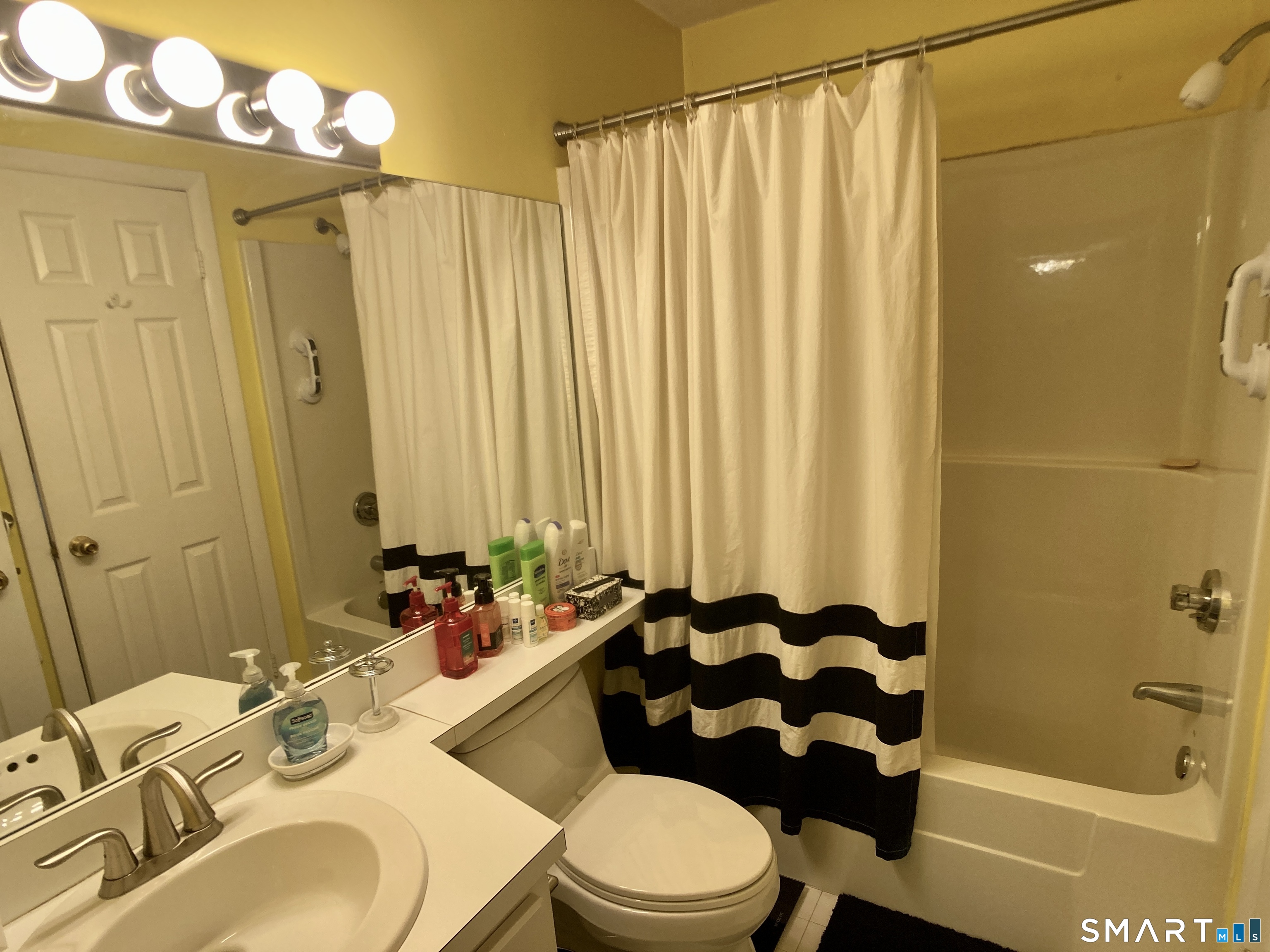 102 Country Club Court Rocky Hill CT 06067