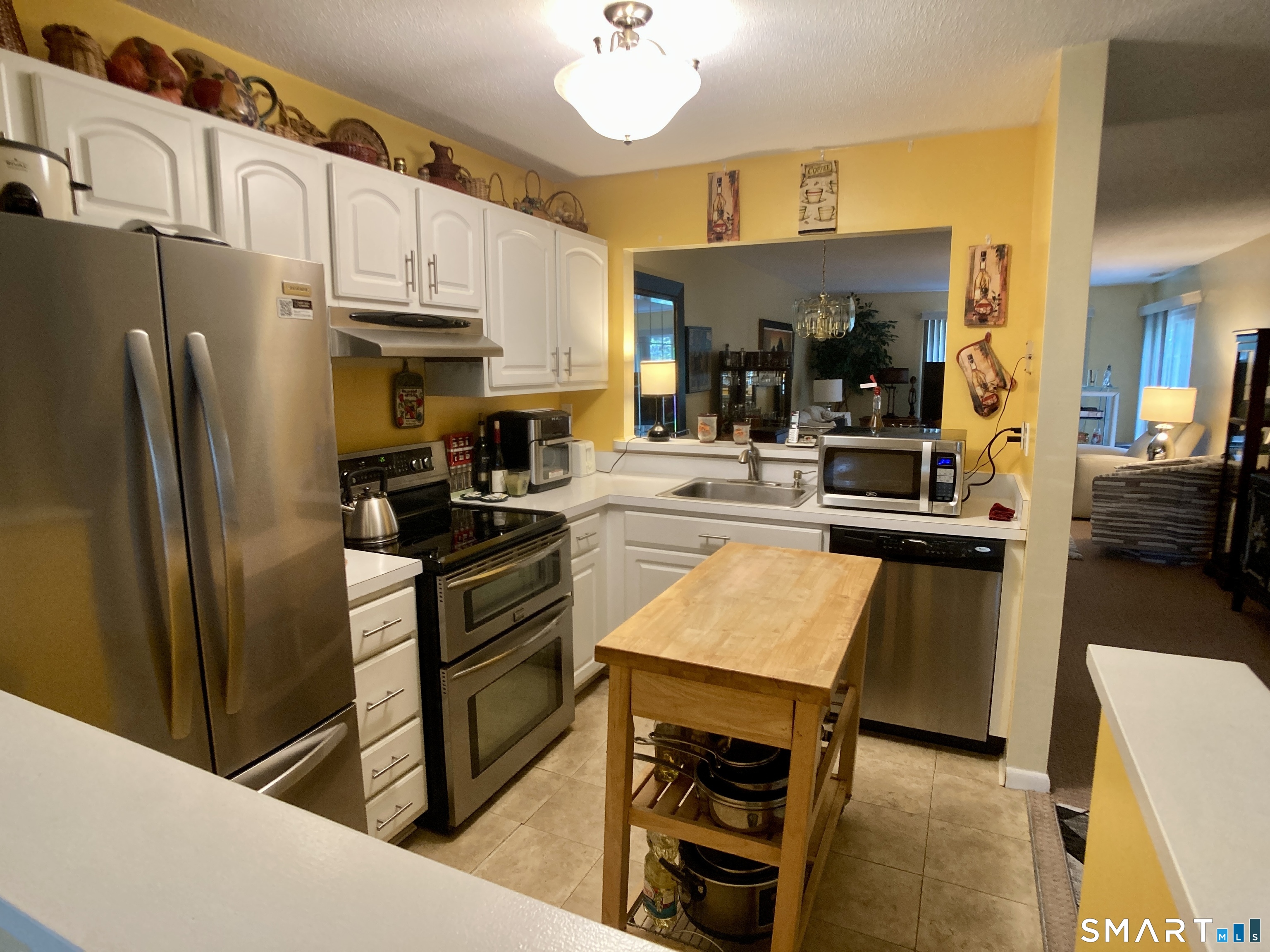 102 Country Club Court Rocky Hill CT 06067