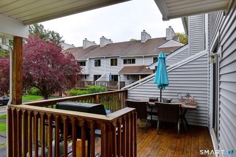 22 Dutton Place Way Glastonbury CT 06033