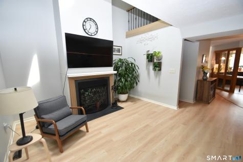 4 Wickhams Fancy Canton CT 06019