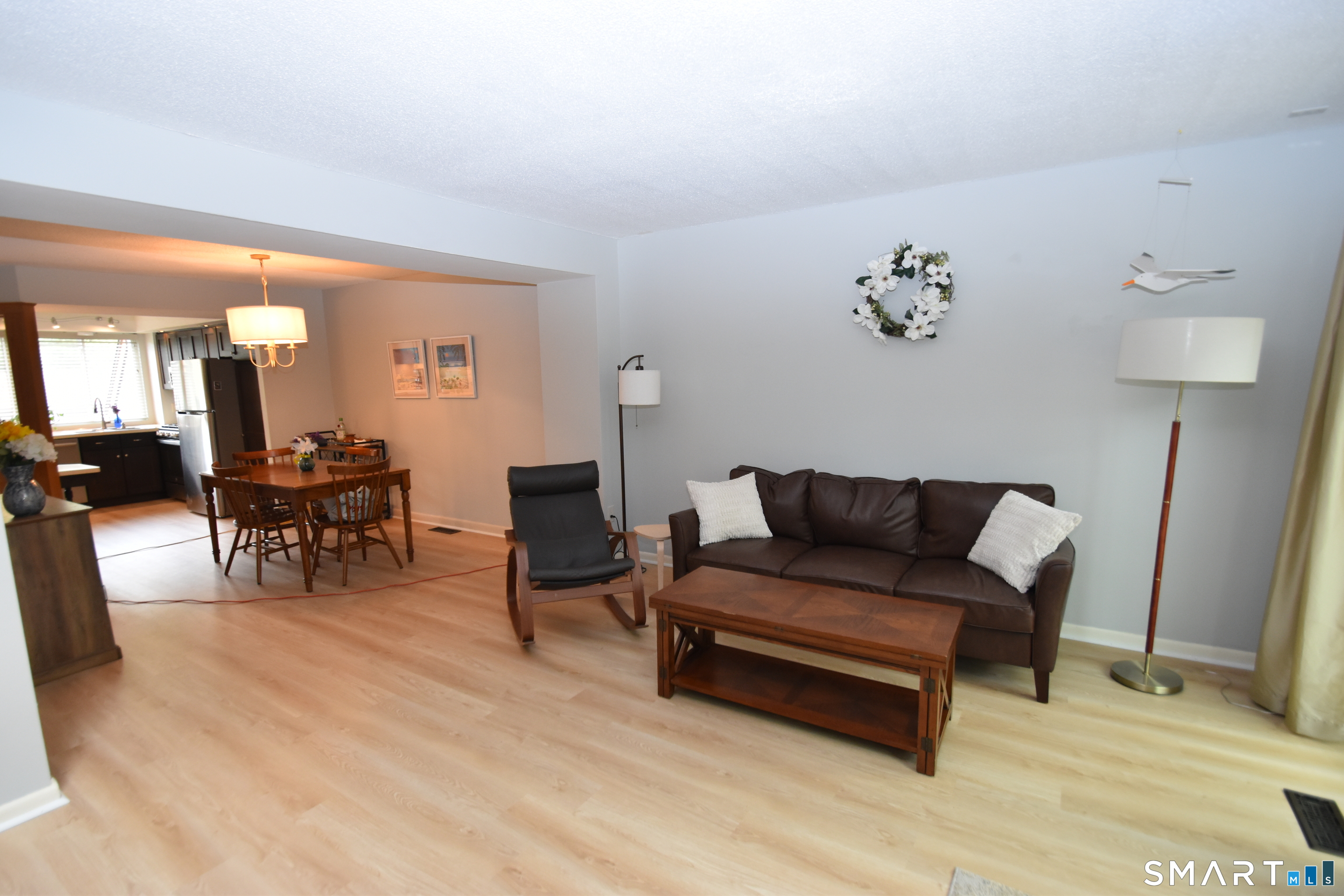 4 Wickhams Fancy Canton CT 06019