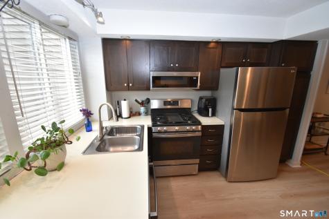 4 Wickhams Fancy Canton CT 06019