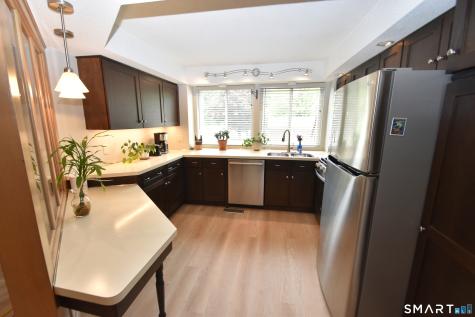 4 Wickhams Fancy Canton CT 06019