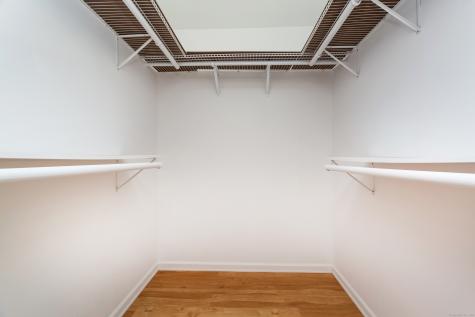 4 Pond View Drive Brookfield CT 06804