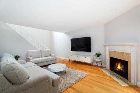 4 Pond View Drive Brookfield CT 06804