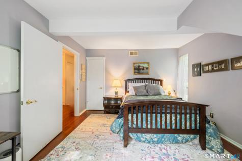 877 Heritage Village Southbury CT 06488