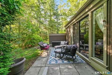 877 Heritage Village Southbury CT 06488
