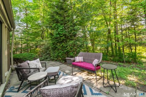 877 Heritage Village Southbury CT 06488