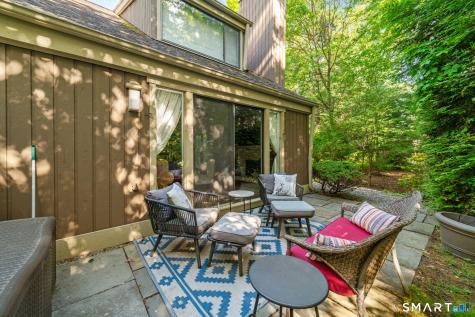 877 Heritage Village Southbury CT 06488