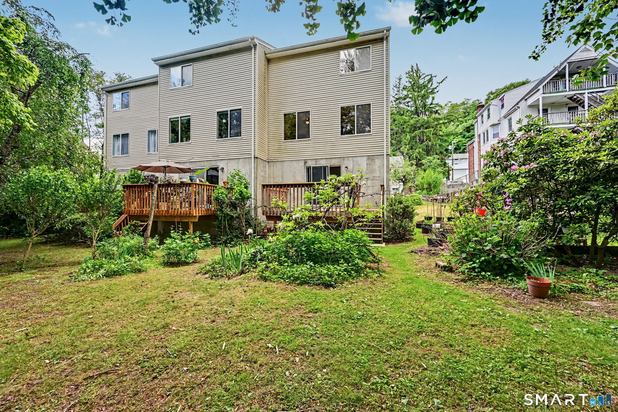 83 Columbus Place Stamford CT 06907
