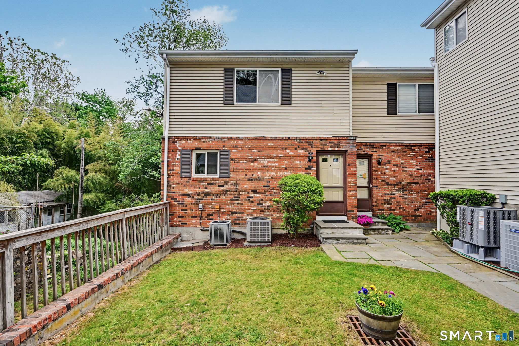 83 Columbus Place Stamford CT 06907