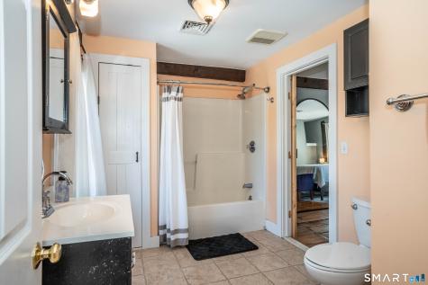 22 Old Hartford Avenue East Granby CT 06026