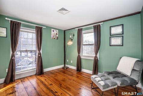 22 Old Hartford Avenue East Granby CT 06026