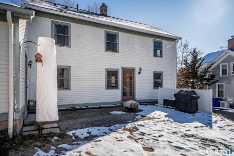 22 Old Hartford Avenue East Granby CT 06026