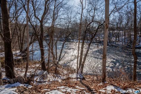 22 Old Hartford Avenue East Granby CT 06026