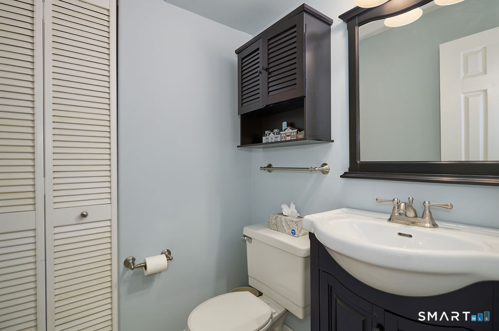 6 Hollyberry Lane Ridgefield CT 06877